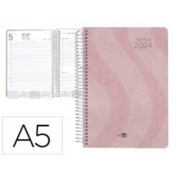 https://cache1.materialescolar.es/3787378-home_default/agenda-espiral-liderpapel-syros-15x21-cm-2024-dia-pagina-simple-espiral-color-rosa-papel-60gr-167003.jpg